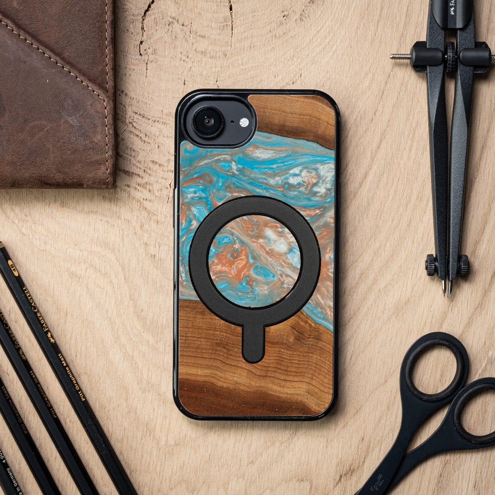 Etui Bewood Unique do iPhone 17e / 16e - Planets - Saturn z MagSafe (4)