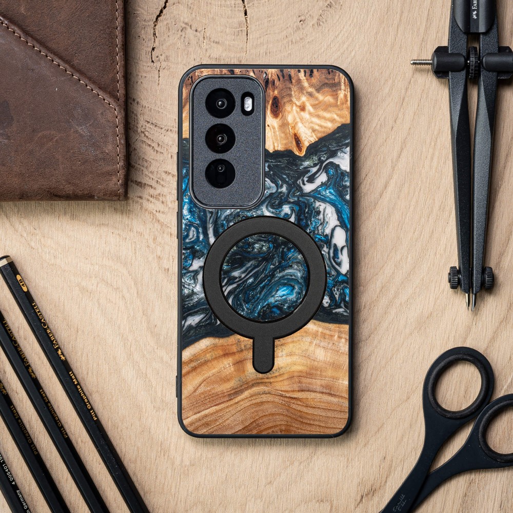 Etui Bewood Unique do Oppo Reno 12 Pro 5G - Planets - Ziemia z MagSafe (3)