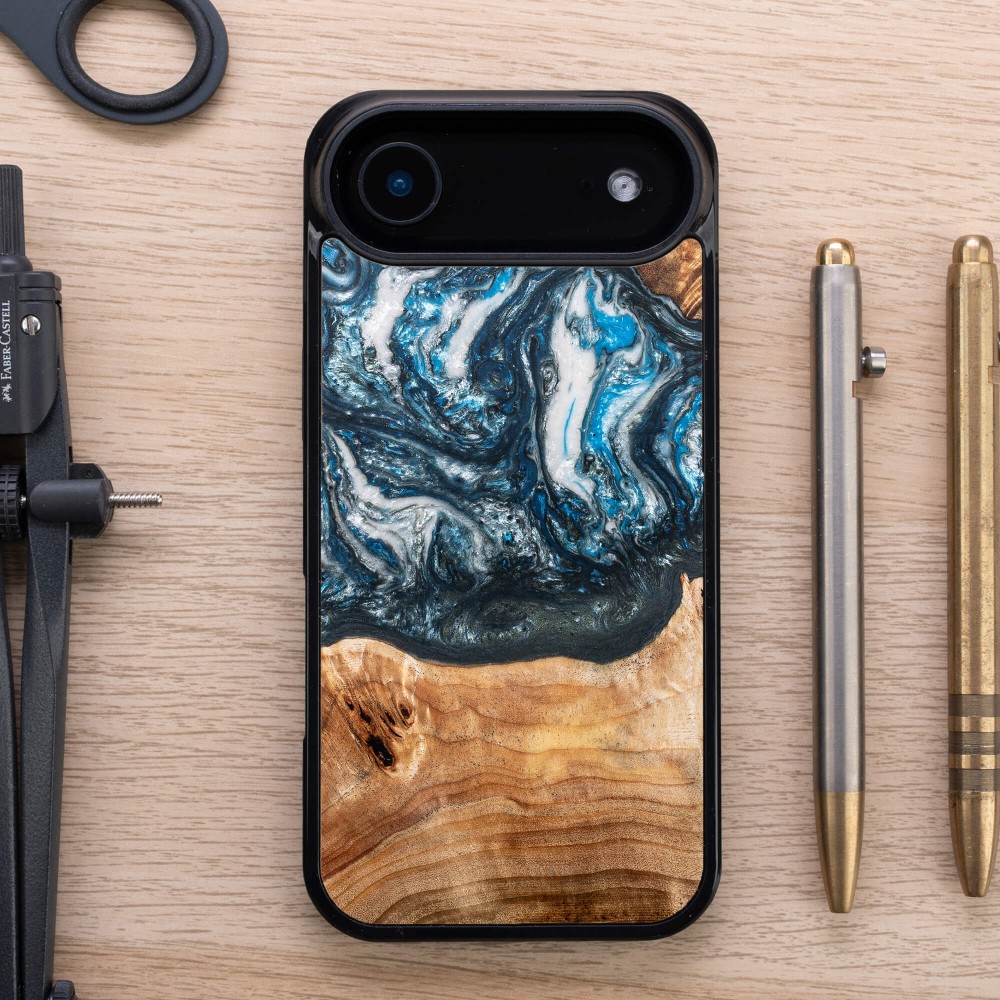 Etui Bewood Unique do iPhone Air - Planets - Ziemia (3)