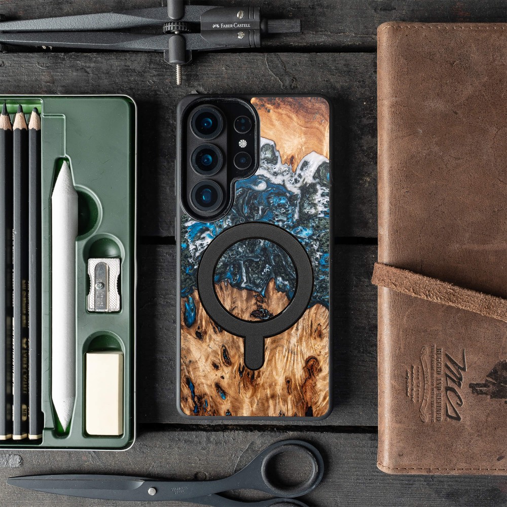 Etui Bewood Unique do Samsung Galaxy S26 Ultra - Planets - Ziemia z MagSafe (3)