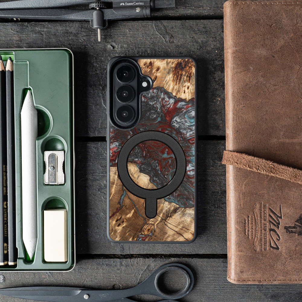 Etui Bewood Unique do Samsung Galaxy S26 Plus - Planets - Pluton z MagSafe (3)