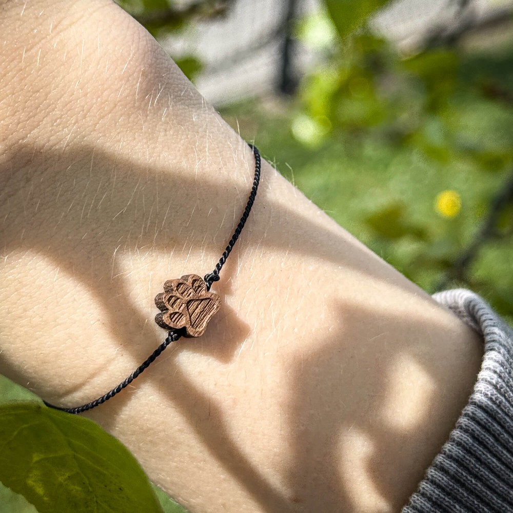 Bewood Happiness Bracelet – Paw – Red (4)