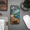 mini: Etui Bewood Unique na iPhone 13 - Planets - Ziemia (2)