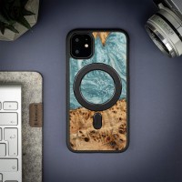 mini: Etui Bewood Unique na iPhone 11 - Planets - Uran z MagSafe (3)