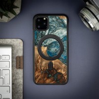 mini: Etui Bewood Unique na iPhone 11 Pro Max - Planets - Ziemia z MagSafe (3)