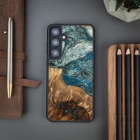 mini: Etui Bewood Unique na Samsung Galaxy S24 Plus - Planets - Ziemia (7)