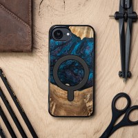 mini: Etui Bewood Unique do iPhone 17e / 16e - Planets - Neptun z MagSafe (4)