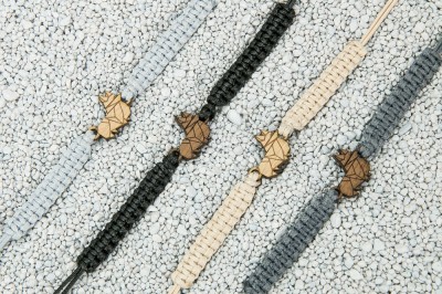 Picture 2 for: Wooden Bracelet Dog 03 Anigre Cotton
