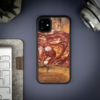 Obrazek 2 dla: Etui Bewood Unique na iPhone 11 Planets Mars