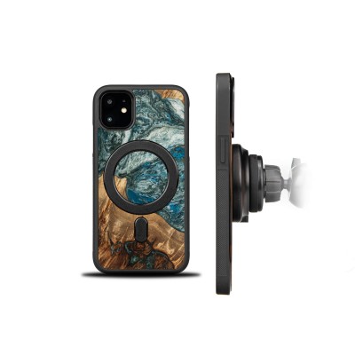 Obrazek 2 dla: Etui Bewood Unique na iPhone 11  Planets  Ziemia z MagSafe