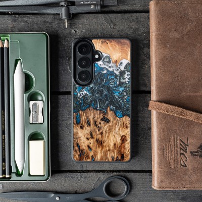 Picture 2 for: Bewood Resin Case for Samsung Galaxy S26 Plus  Planets  Earth