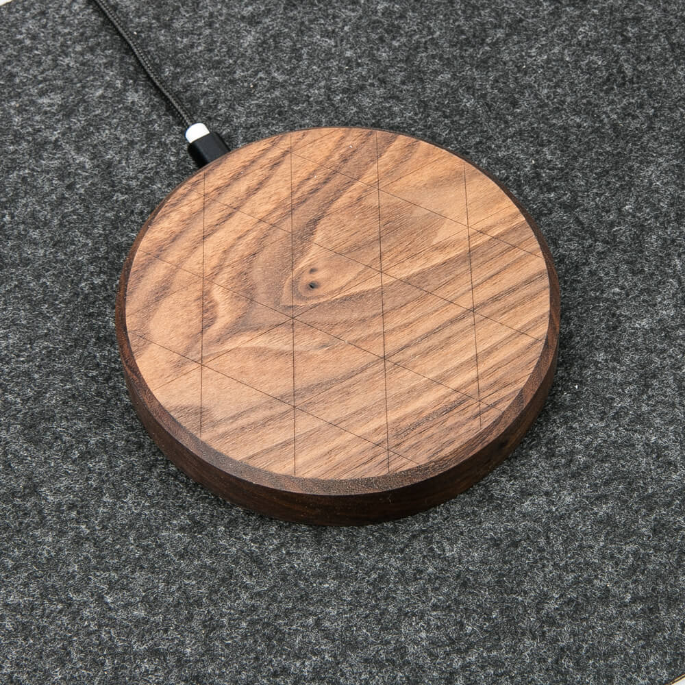 drewniana ładowarka bewood